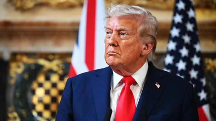 কানাডার সঙ্গে বাণিজ্য আলোচনা স্থগিতের ঘোষণা দিলেন ট্রাম্প