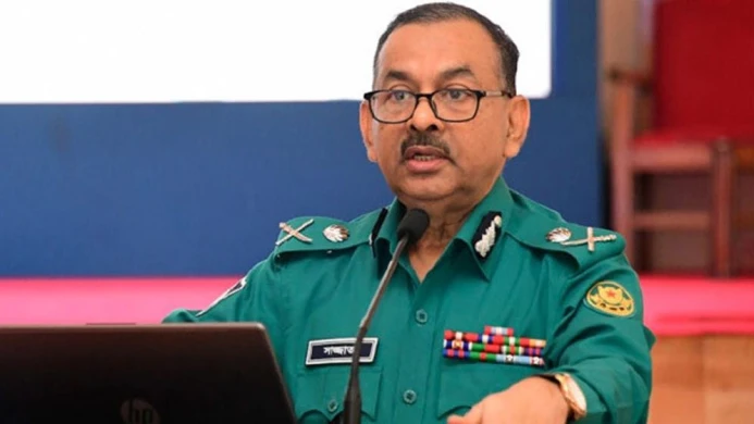 দুর্বৃত্তদের গুলির নির্দেশ পুলিশের আইনেই আছে: ডিএমপি কমিশনার