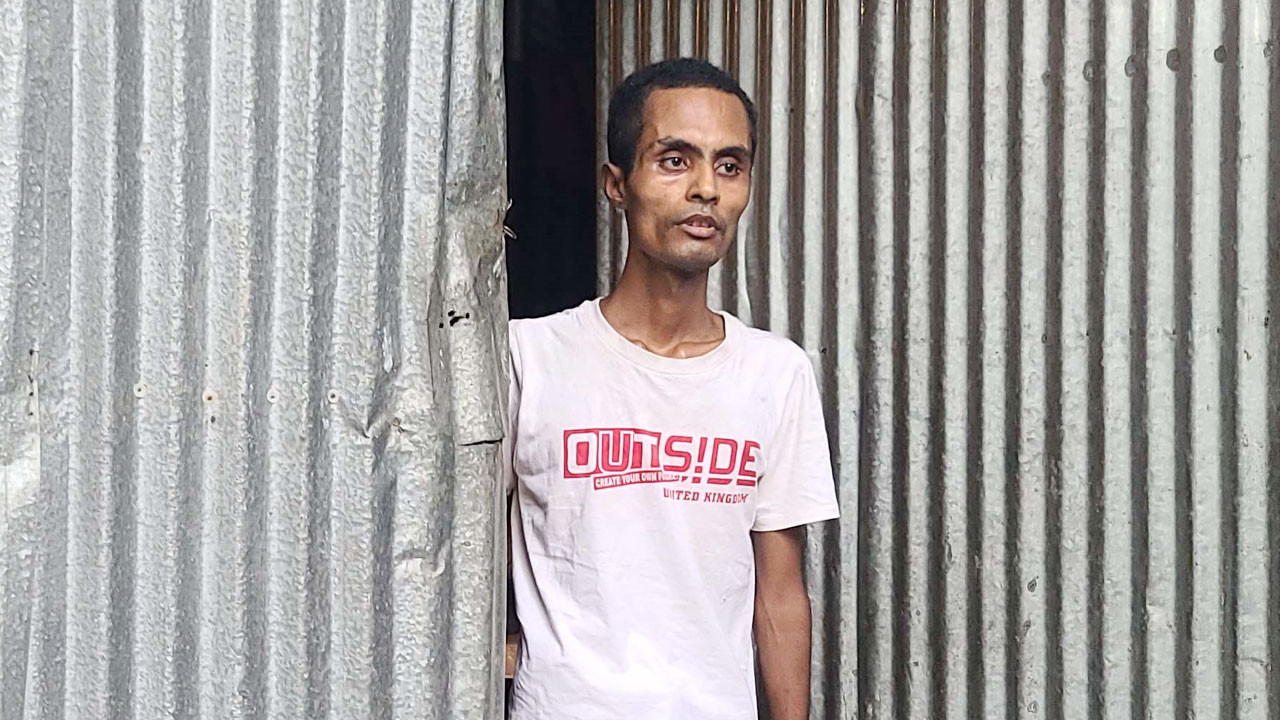 আওয়ামী লীগের নির্যাতনে মানসিক ভারসাম্য হারানো ছাত্রদল নেতার দায়িত্ব নিলেন তারেক রহমান