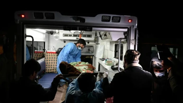 আফগানিস্তানের হাসপাতালে পাকিস্তানের বিমান হামলায় নিহত ৪০০