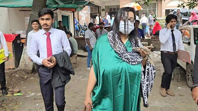 যৌতুকের চাওয়ার অভিযোগে স্বামী আবূ সালেহ মূসার বিরুদ্ধে সানাই মাহবুবের মামলা