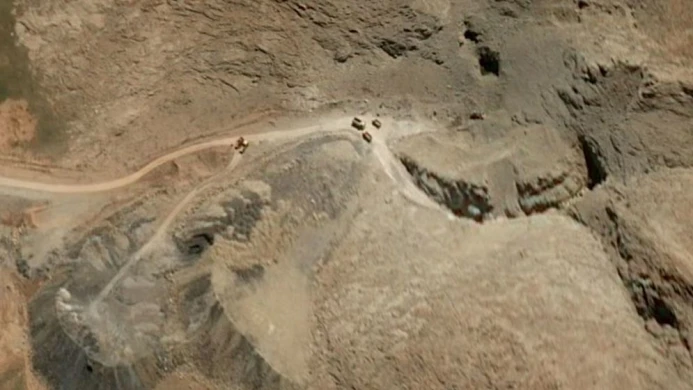 যুদ্ধবিরতির মধ্যেই ভূগর্ভস্থ ক্ষেপণাস্ত্র ঘাঁটি সচলে তৎপর ইরান