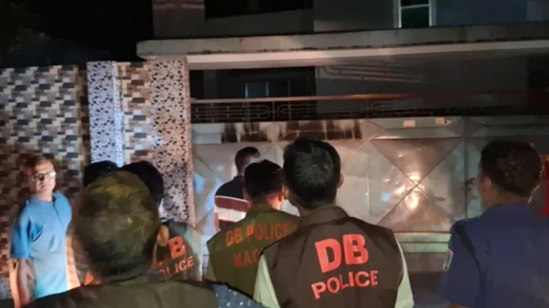 ক্রিকেটার সাকিব আল হাসানের মাগুরার বাড়িতে হামলা