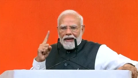 নির্বাচন কমিশন নিয়ে বিতর্ক, মোদি বললেন ভারত গণতন্ত্রের জননী