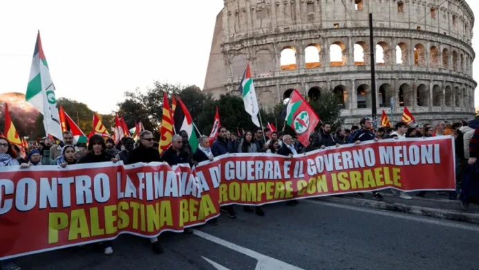 গাজায় ইসরায়েলি আগ্রাসন বন্ধে ইউরোপের রাস্তায় লাখো মানুষের বিক্ষোভ