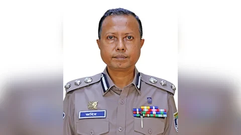 বাসায় মাদকদ্রব্য ও নারীসহ আটকের ঘটনার পর অতিরিক্ত ডিআইজি জহিরকে প্রত্যাহার