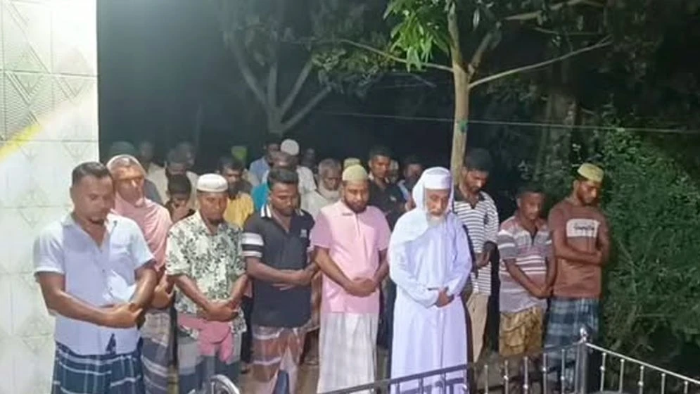 সাতক্ষীরায় এমপি গাজী নজরুলের দ্বিতীয় স্ত্রী মরিয়মের দাফন সম্পন্ন