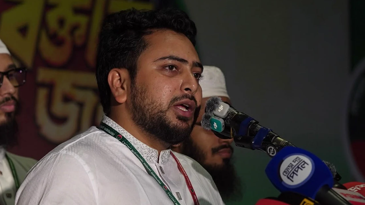 গণতান্ত্রিক প্রতিবাদকে হঠকারিতা বলা হচ্ছে: নাহিদ ইসলাম