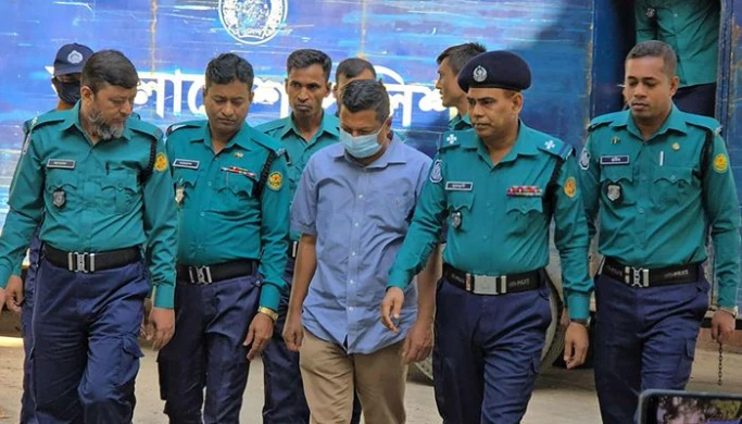 আন্তর্জাতিক ট্রাইব্যুনালে হাজির সাবেক আইজিপি আবদুল্লাহ আল-মামুন