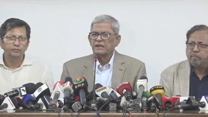 খালেদা জিয়াকে বিদেশে নেওয়ার মতো অবস্থায় নেই: মির্জা ফখরুল