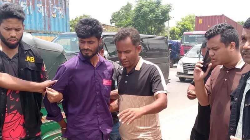 মুরাদনগরে ধর্ষণের ভিডিও ছড়ানোর মূল হোতা শাহ পরান গ্রেফতার