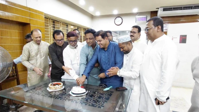নারায়ণগঞ্জে যুবদল নেতা শাহেদের জন্মদিনে দিপু ভূইয়ার চমক