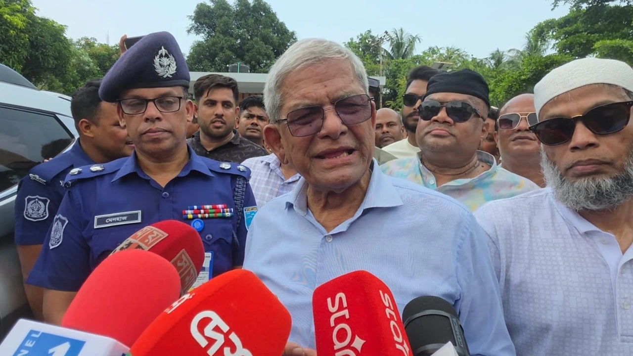 জামায়াত রেজিমেন্টেড রাজনৈতিক দল: মির্জা ফখরুল