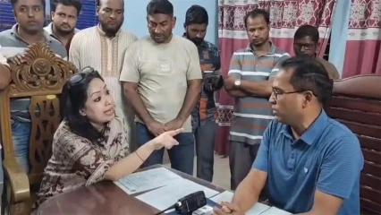 আপনি তো অনেক বড় আওয়ামী লীগ ছিলেন, ওসিকে রুমিন ফারহানা