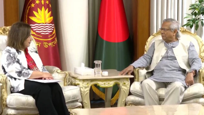 বাংলাদেশ-তুরস্ক সম্পর্ক জোরদারে একমত প্রধান উপদেষ্টা ও তুরস্কের উপপররাষ্ট্রমন্ত্রী