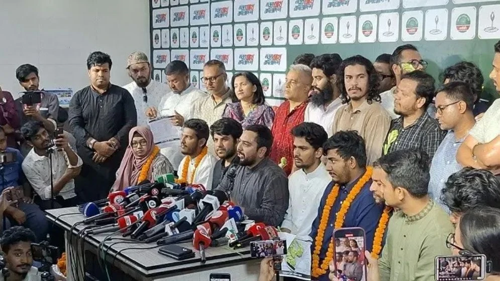 অতীতে কেউ ছাত্রলীগ করলেও এনসিপিতে আসতে পারবে: নাহিদ ইসলাম