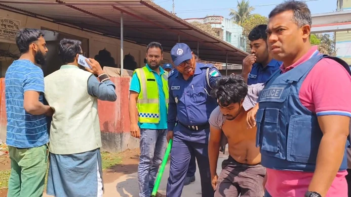 ঝিনাইদহে বিএনপির দুই পক্ষের সংঘর্ষ, পুলিশসহ আহত ১২