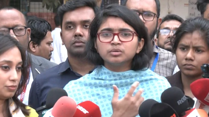 পোলিং এজেন্টদের কেন্দ্র থেকে বের করার অভিযোগ তাসনিম জারার