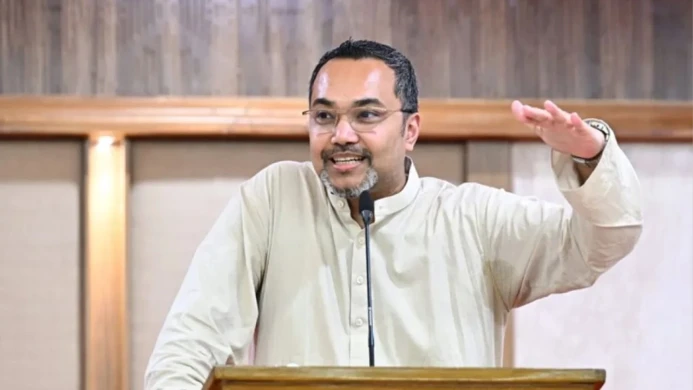 প্রাথমিক-মাধ্যমিকে যুক্ত হচ্ছে নতুন চার বই ও বিষয়: মাহদী আমিন