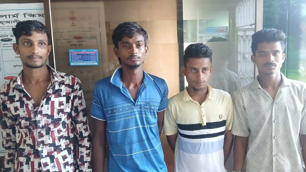 মিরপুরের রাড্ডা ক্লিনিকে হামলা-লুটপাটের ঘটনায় গ্রেপ্তার ৪