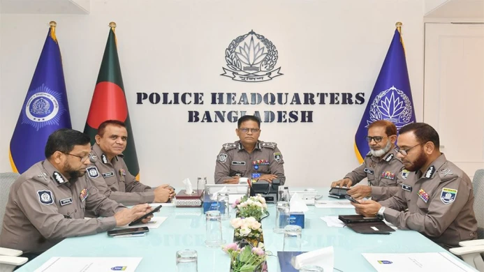 মহাসড়কে চাঁদাবাজি-ছিনতাই বন্ধে কঠোর বার্তা আইজিপির