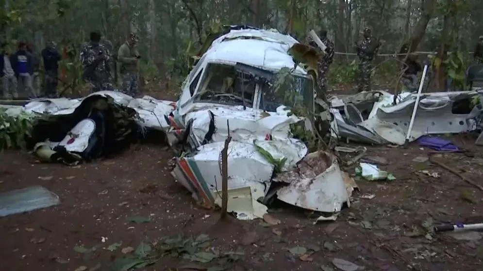 ভারতে এয়ার অ্যাম্বুল্যান্স দুর্ঘটনা, প্রাণ গেল ৭ জনের