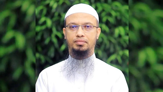 দুই শিক্ষককে হত্যার হুমকি, সরকারের জরুরি পদক্ষেপের আহ্বান শায়খ আহমাদুল্লাহর