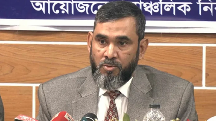 দেশের স্বার্থে সুষ্ঠু নির্বাচন অনিবার্য: ইসি সানাউল্লাহ