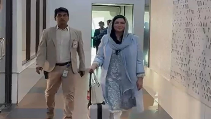 জুবাইদা রহমান পৌঁছেছেন এভারকেয়ার হাসপাতালে