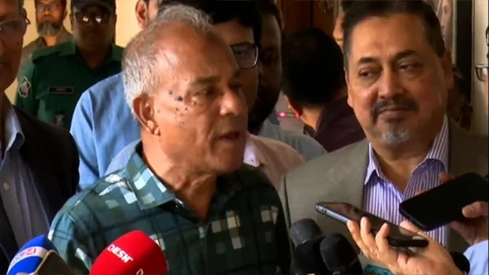 বিজয় দিবস নিয়ে আতঙ্কের কারণ নেই: স্বরাষ্ট্র উপদেষ্টা