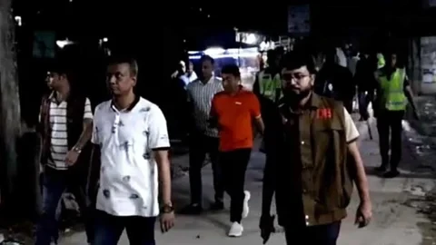 নারায়ণগঞ্জে পুলিশের বিশেষ অভিযানে গ্রেপ্তার ৯৮