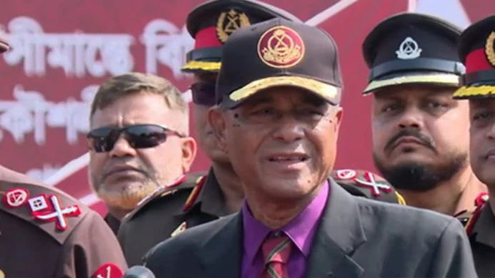 বিদেশে বসে নির্বাচন নিয়ে হুমকির কোনো মূল্য নেই: স্বরাষ্ট্র উপদেষ্টা