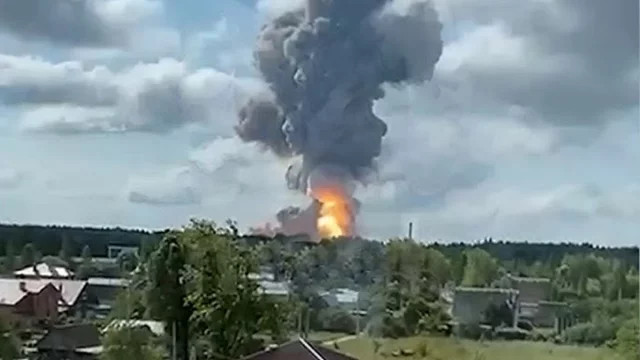 রাশিয়ায় গানপাউডার কারখানায় ভয়াবহ বিস্ফোরণ: নিহত ১১, আহত শতাধিক