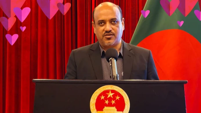 মির্জা আব্বাসের অসুস্থতা নিয়ে কৃত্রিম মায়াকান্না: আজাদ মজুমদার