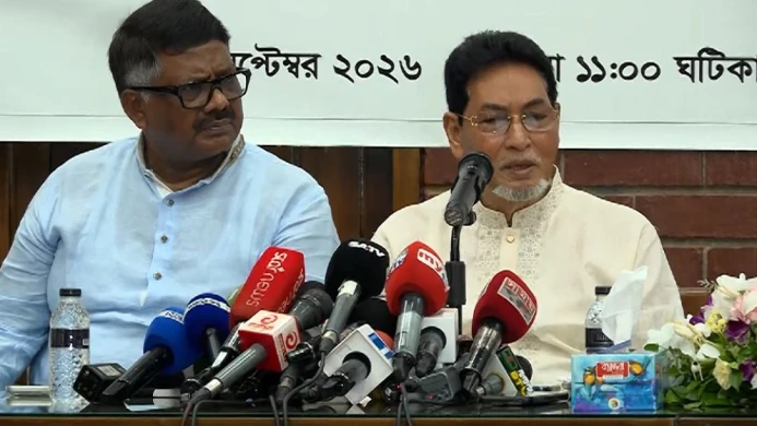 ভারতের সঙ্গে শেখ হাসিনার ১০১ চুক্তি পর্যালোচনায়: চিফ হুইপ