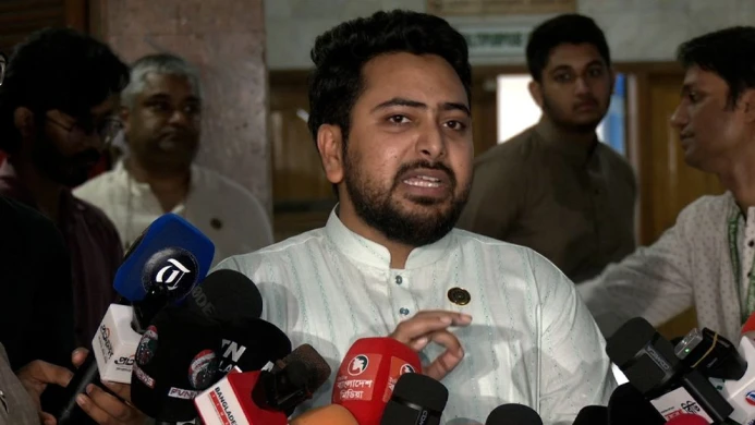 ফাঁসির রায় কার্যকর করতেই দেশে ফিরবেন শেখ হাসিনা: নাহিদ ইসলাম