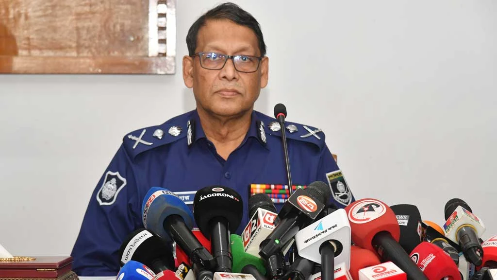 পিলখানা হত্যাকাণ্ড তদন্তে বর্তমান আইজিপিসহ পাঁচ পুলিশ কর্মকর্তার নাম