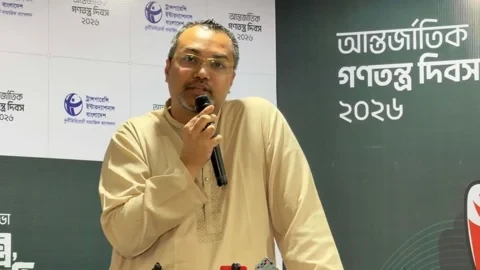 জুলাইয়ের চেতনায় বৈষম্যহীন বাংলাদেশ গড়তে চায় সরকার: মাহ্দী আমিন