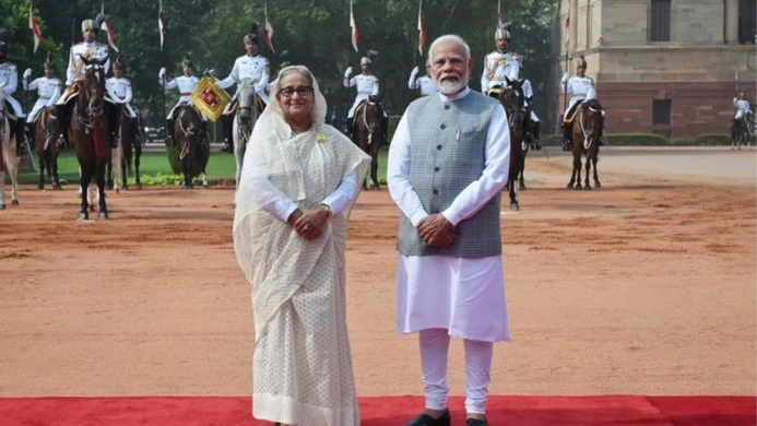শেখ হাসিনাকে প্রত্যর্পণের অনুরোধ পর্যালোচনায় আছে: ভারত