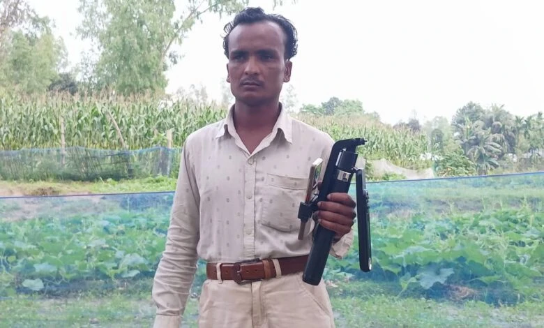 সংসারের দায় কাঁধে, ভিডিওতে জীবনের গল্প ‘সাংবাদিক নই’ তাইজুল