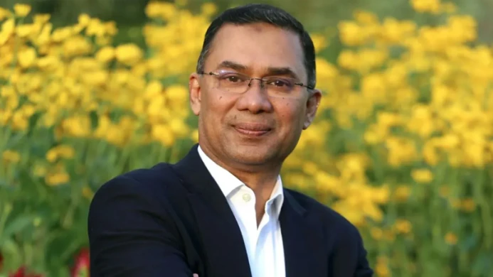 ঢাকা-১৭ সংসদীয় আসনে তারেক রহমানের মনোনয়নপত্র জমা