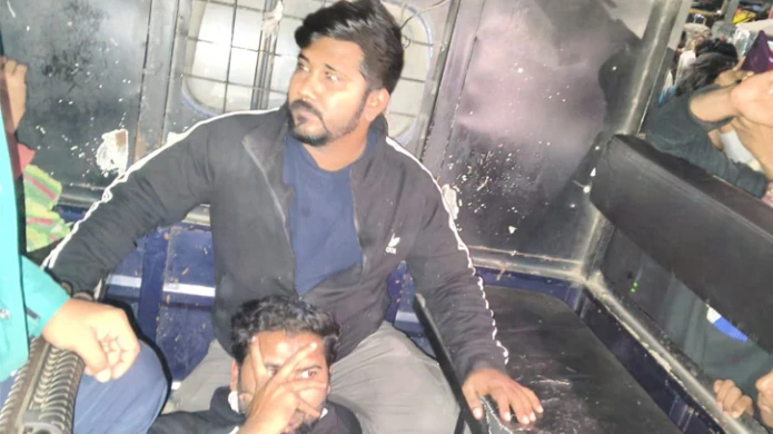 অস্ত্রসহ দুই এনসিপি নেতা রংপুর বিশ্ববিদ্যালয় এলাকায় আটক