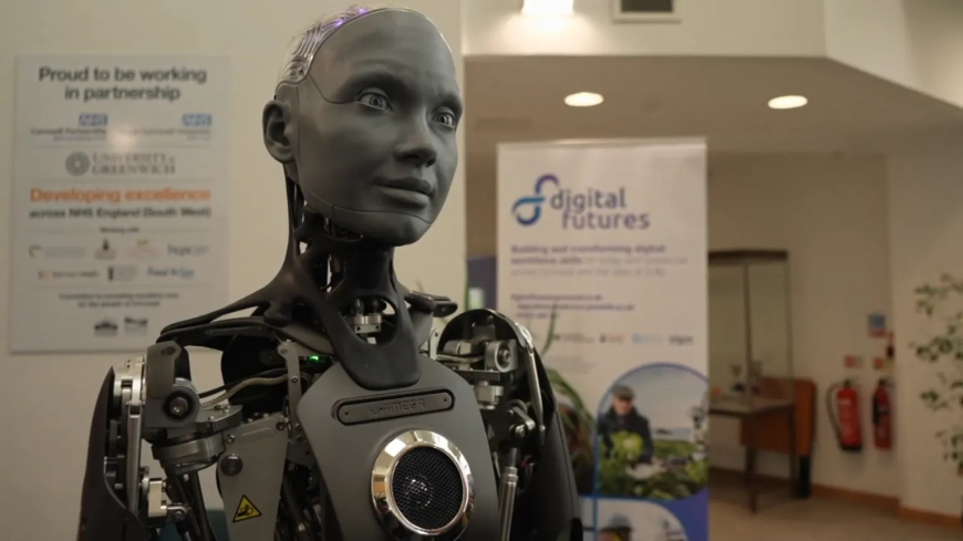 Humanoid robot Ameca leaves public 'gobsmacked'